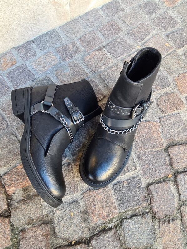 FRANCESCO MILANO - Stivaletto con cinghie - www.vanityrivignano.it -  Calzature accessori uomo donna bambino