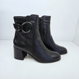 CAFèNOIR - Tronchetto donna in pelle con fibbia nero