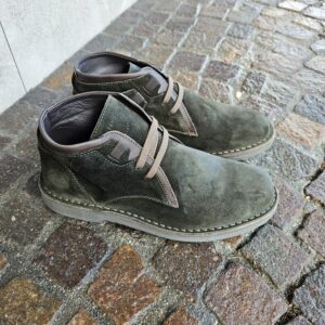 CAFèNOIR - Tronchetto uomo in pelle scamosciata militare